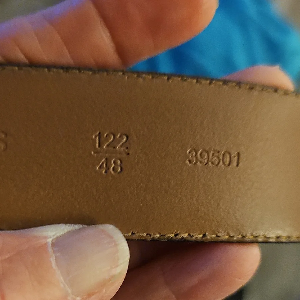 Allen Edmonds Black Leather Belt - Picture 3 of 7